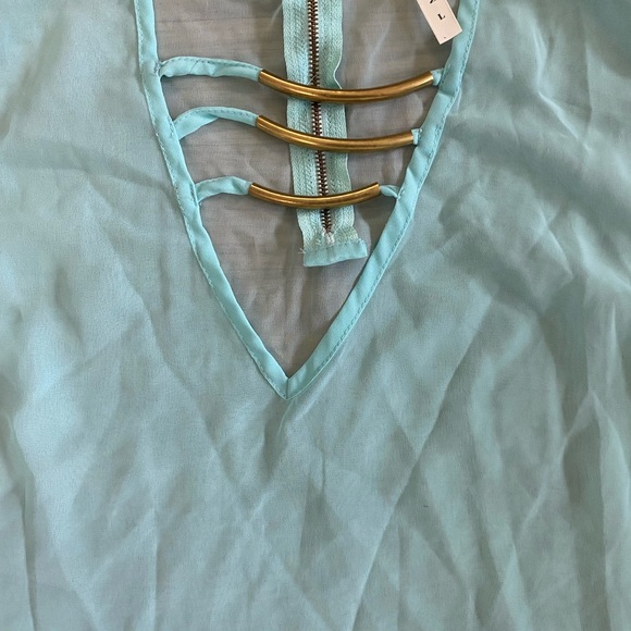 Live 4 Truth Tank Women’s Large Light Blue-Aqua Sheer Top Jewelry Detail NWT - Picture 9 of 11